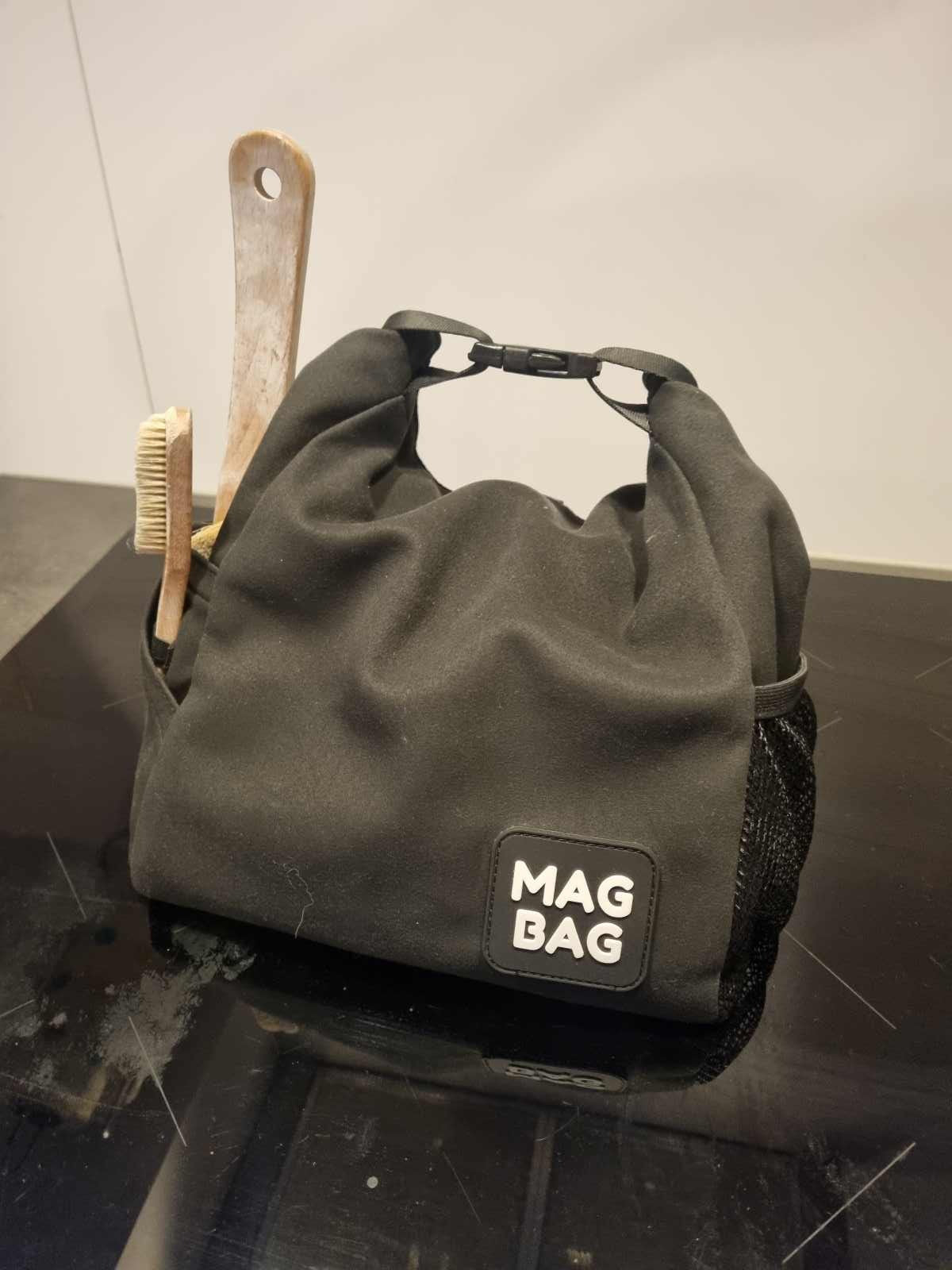 MAG BAG sample 06: near-final bag with an oversized logo patch